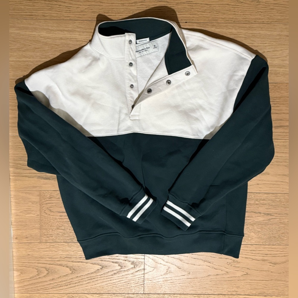 Abercrombie Quarter Button Up Sweater - M